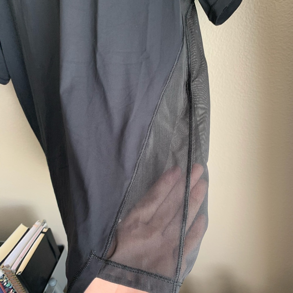 Lululemon Workout Top - Picture 3 of 4